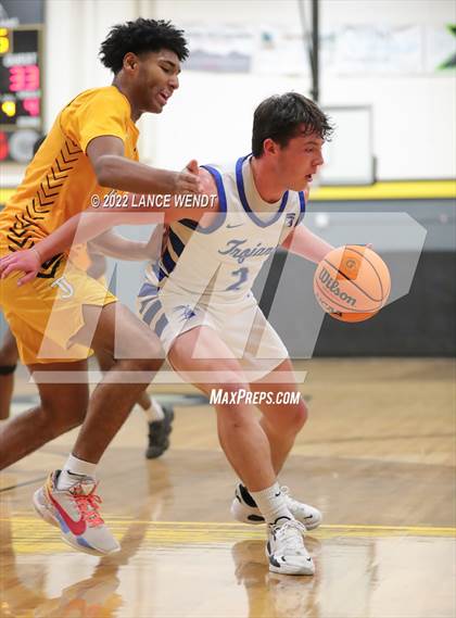 Thumbnail 3 in Longmont vs. Thomas Jefferson photogallery.