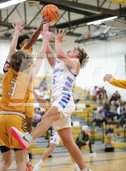 Thumbnail 2 in Longmont vs. Thomas Jefferson photogallery.