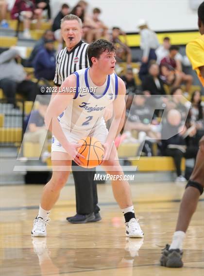Thumbnail 2 in Longmont vs. Thomas Jefferson photogallery.
