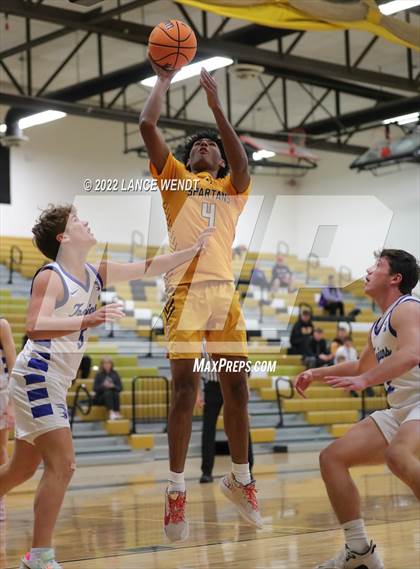 Thumbnail 3 in Longmont vs. Thomas Jefferson photogallery.