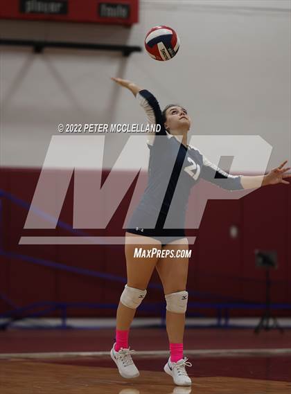Thumbnail 3 in Hamilton-Wenham Regional @ Newburyport photogallery.