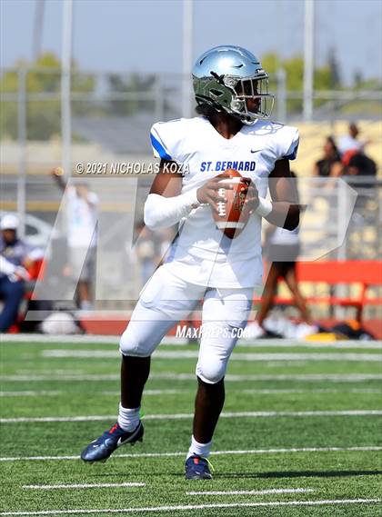 Thumbnail 3 in St. Bernard vs. Dominguez photogallery.