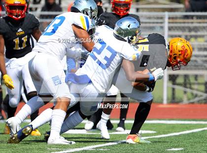 Thumbnail 3 in St. Bernard vs. Dominguez photogallery.