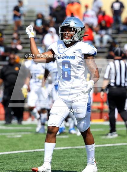 Thumbnail 3 in St. Bernard vs. Dominguez photogallery.