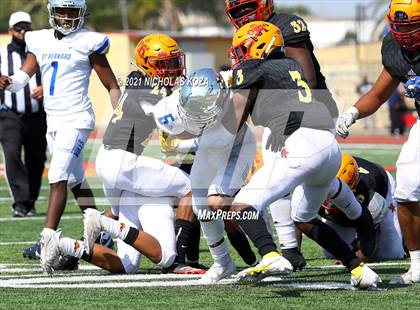 Thumbnail 3 in St. Bernard vs. Dominguez photogallery.