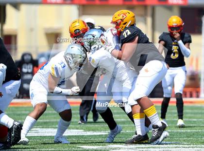 Thumbnail 2 in St. Bernard vs. Dominguez photogallery.