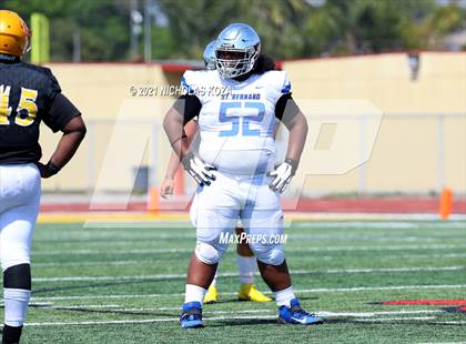 Thumbnail 3 in St. Bernard vs. Dominguez photogallery.