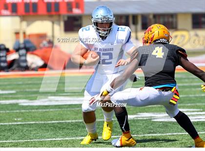 Thumbnail 1 in St. Bernard vs. Dominguez photogallery.