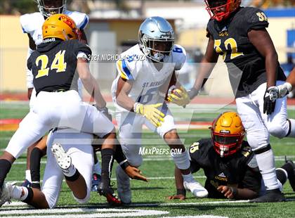 Thumbnail 1 in St. Bernard vs. Dominguez photogallery.