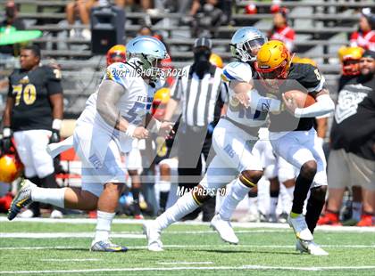 Thumbnail 3 in St. Bernard vs. Dominguez photogallery.