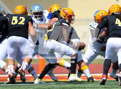 Thumbnail 1 in St. Bernard vs. Dominguez photogallery.