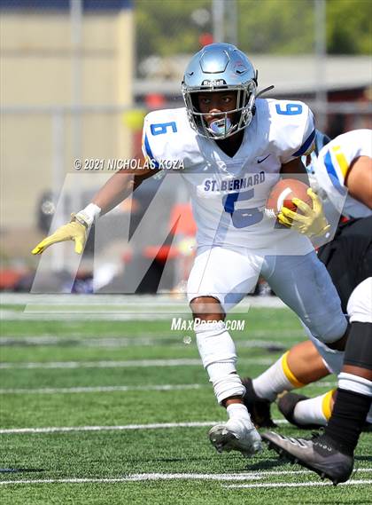 Thumbnail 2 in St. Bernard vs. Dominguez photogallery.