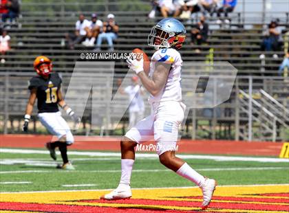 Thumbnail 1 in St. Bernard vs. Dominguez photogallery.