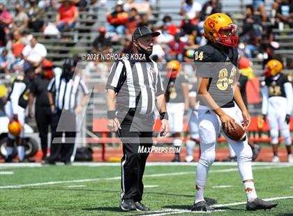 Thumbnail 1 in St. Bernard vs. Dominguez photogallery.