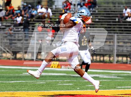 Thumbnail 2 in St. Bernard vs. Dominguez photogallery.