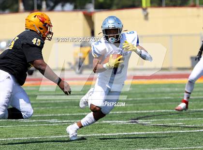 Thumbnail 3 in St. Bernard vs. Dominguez photogallery.