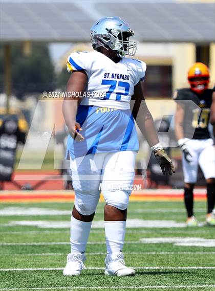 Thumbnail 1 in St. Bernard vs. Dominguez photogallery.
