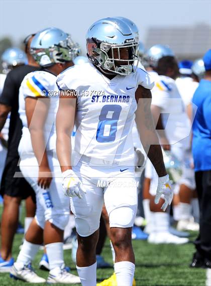 Thumbnail 3 in St. Bernard vs. Dominguez photogallery.