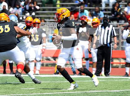 Thumbnail 2 in St. Bernard vs. Dominguez photogallery.