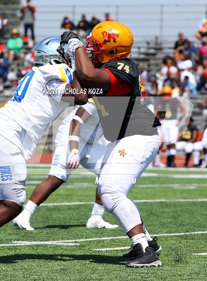 Thumbnail 3 in St. Bernard vs. Dominguez photogallery.