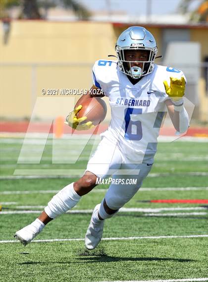 Thumbnail 2 in St. Bernard vs. Dominguez photogallery.