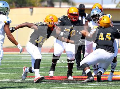 Thumbnail 1 in St. Bernard vs. Dominguez photogallery.