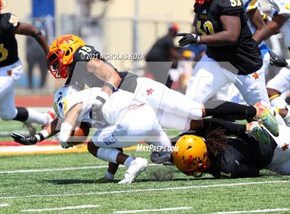 Thumbnail 2 in St. Bernard vs. Dominguez photogallery.