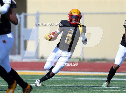 Thumbnail 2 in St. Bernard vs. Dominguez photogallery.