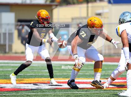 Thumbnail 2 in St. Bernard vs. Dominguez photogallery.