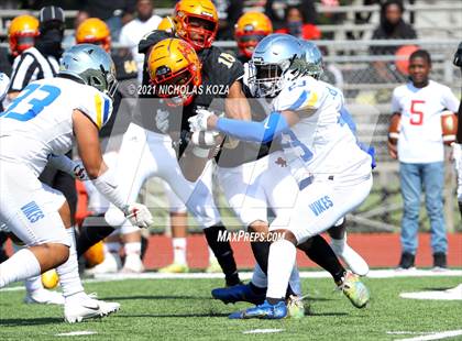 Thumbnail 2 in St. Bernard vs. Dominguez photogallery.