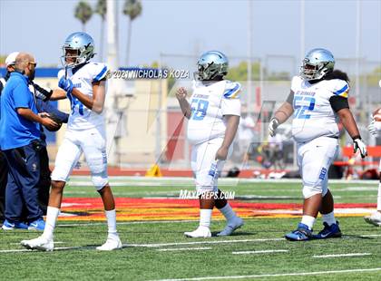 Thumbnail 3 in St. Bernard vs. Dominguez photogallery.