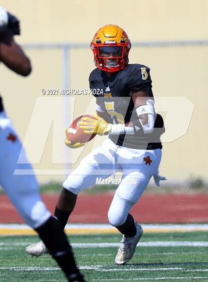 Thumbnail 1 in St. Bernard vs. Dominguez photogallery.