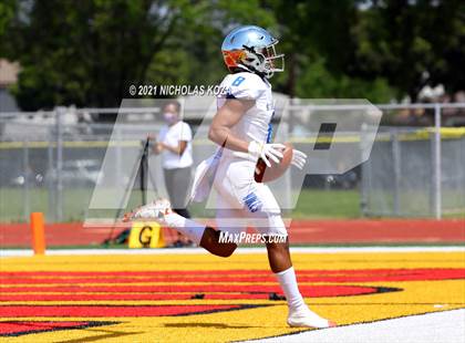 Thumbnail 2 in St. Bernard vs. Dominguez photogallery.