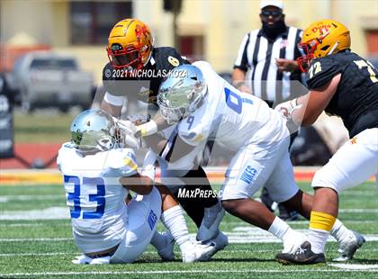 Thumbnail 2 in St. Bernard vs. Dominguez photogallery.