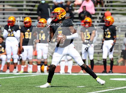 Thumbnail 2 in St. Bernard vs. Dominguez photogallery.