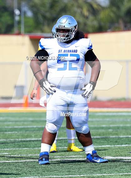 Thumbnail 2 in St. Bernard vs. Dominguez photogallery.