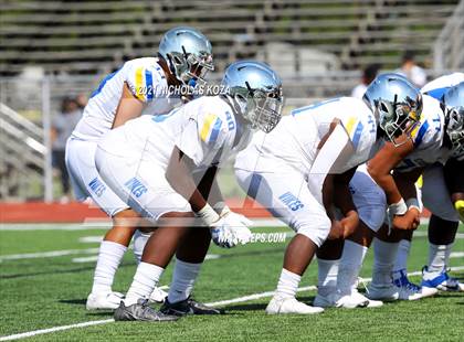 Thumbnail 3 in St. Bernard vs. Dominguez photogallery.