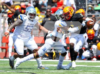 Thumbnail 3 in St. Bernard vs. Dominguez photogallery.
