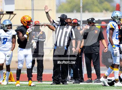 Thumbnail 1 in St. Bernard vs. Dominguez photogallery.