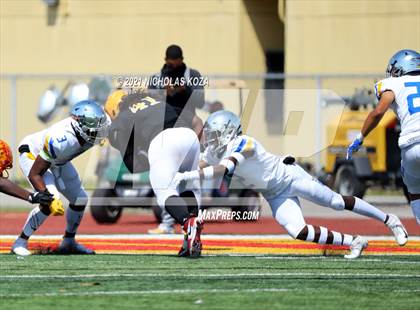 Thumbnail 1 in St. Bernard vs. Dominguez photogallery.