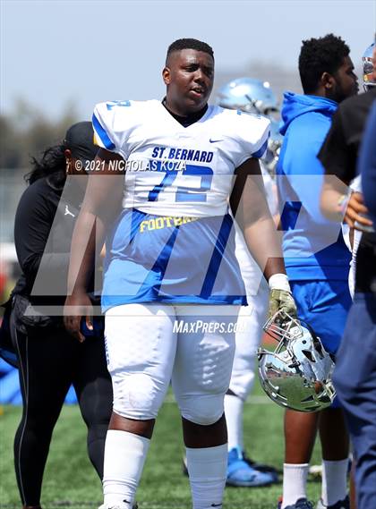 Thumbnail 1 in St. Bernard vs. Dominguez photogallery.