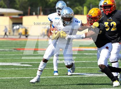 Thumbnail 2 in St. Bernard vs. Dominguez photogallery.