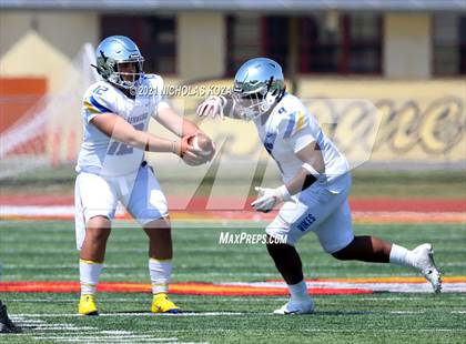 Thumbnail 3 in St. Bernard vs. Dominguez photogallery.