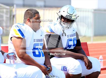 Thumbnail 3 in St. Bernard vs. Dominguez photogallery.