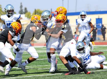 Thumbnail 2 in St. Bernard vs. Dominguez photogallery.