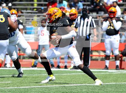 Thumbnail 1 in St. Bernard vs. Dominguez photogallery.