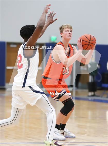 Thumbnail 1 in James Island vs. Christian Academy (Lowcountry Roundball Classic) photogallery.