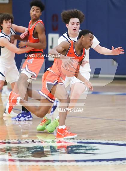 Thumbnail 2 in James Island vs. Christian Academy (Lowcountry Roundball Classic) photogallery.