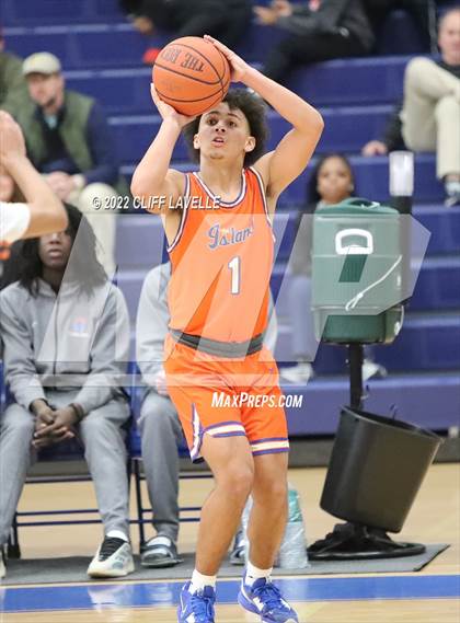 Thumbnail 3 in James Island vs. Christian Academy (Lowcountry Roundball Classic) photogallery.