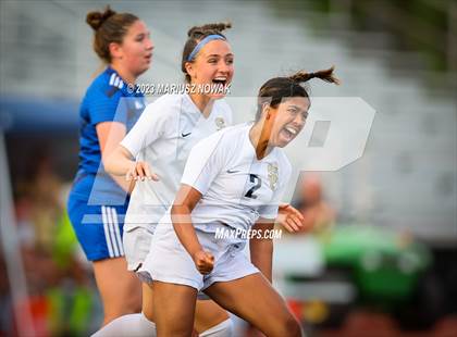 Thumbnail 1 in Stoney Creek vs Rochester (MHSAA D1 District Final) photogallery.